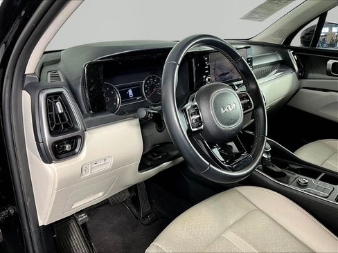 Used 2023 Kia Sorento S FWD image 15