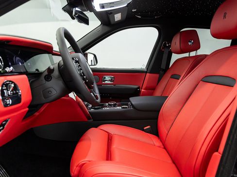 New 2026 Rolls-Royce Cullinan AWD/4WD image 31