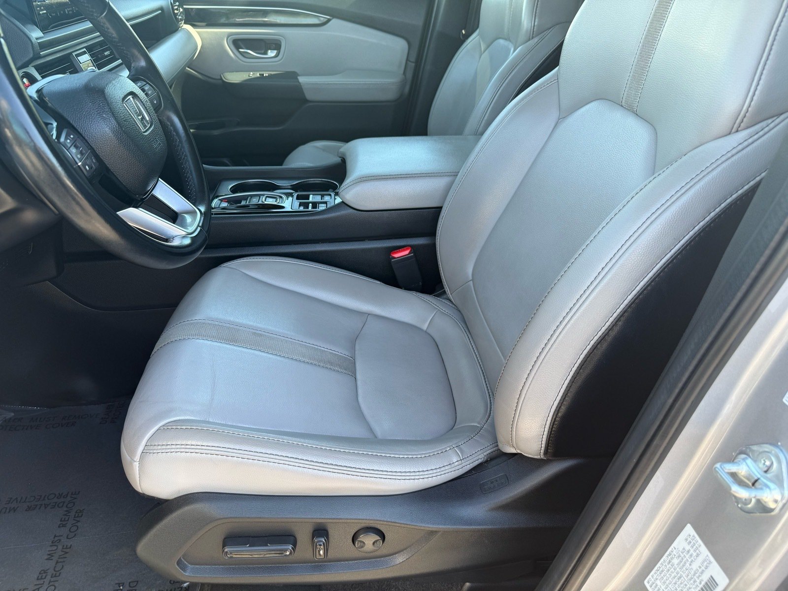 Used 2025 Honda Pilot EX-L image 13