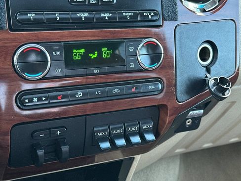 Used 2009 Ford F350 4x4 Crew Cab Super Duty image 18