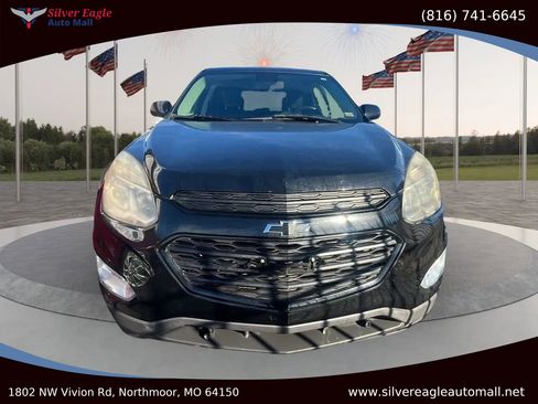 Used 2017 Chevrolet Equinox LT w/ Midnight Edition image 7