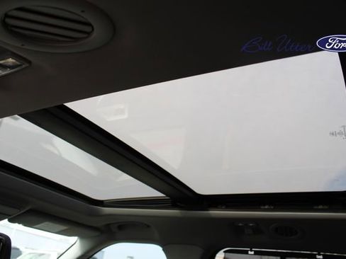 Certified 2021 Ford Explorer Limited w/ Equipment Group 301A image 19