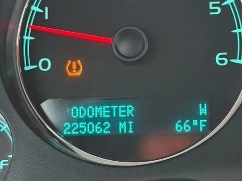 Used 2011 GMC Yukon Denali image 20