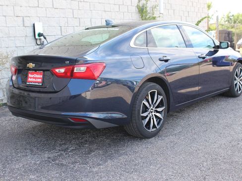 Used 2017 Chevrolet Malibu LT w/ Leather Package image 12