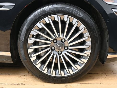 Used 2023 Genesis Electrified G80 image 14