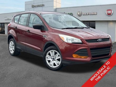Used 2014 Ford Escape S FWD image 1