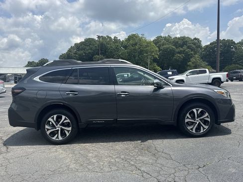 Used 2021 Subaru Outback Touring XT AWD/4WD image 8