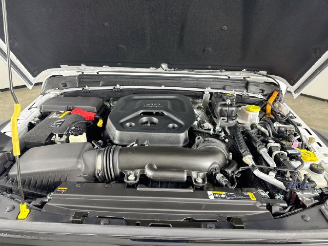 Used 2024 Jeep Wrangler Unlimited AWD/4WD image 34