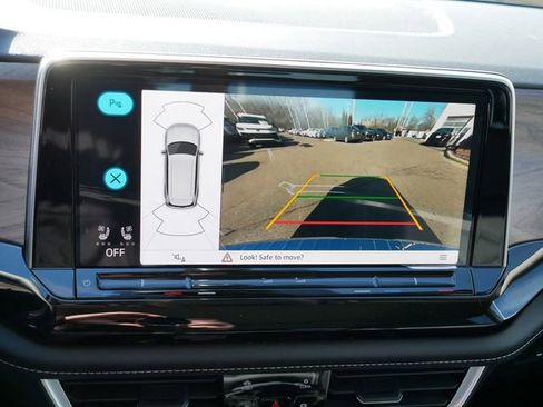 New 2026 Volkswagen Atlas SE image 12