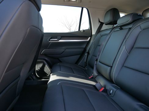 New 2026 GMC Terrain Denali w/ LPO, Black Badging Package image 5