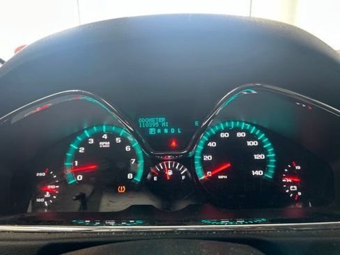 Used 2017 Chevrolet Traverse LT w/ Style and Technology Package FWD image 12