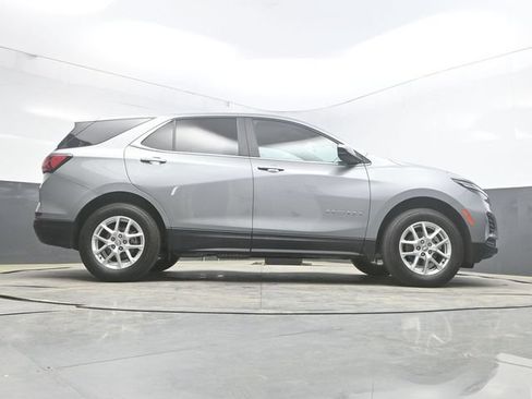 Used 2023 Chevrolet Equinox LT w/ Driver Convenience Package AWD/4WD image 49