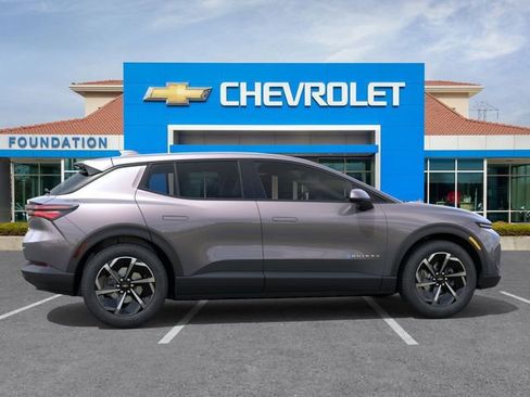 New 2026 Chevrolet Equinox EV LT image 5