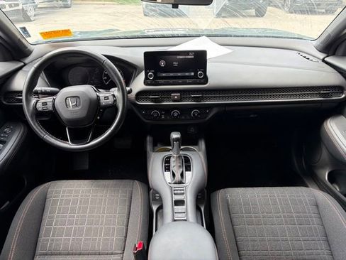 Used 2025 Honda HR-V Sport image 10