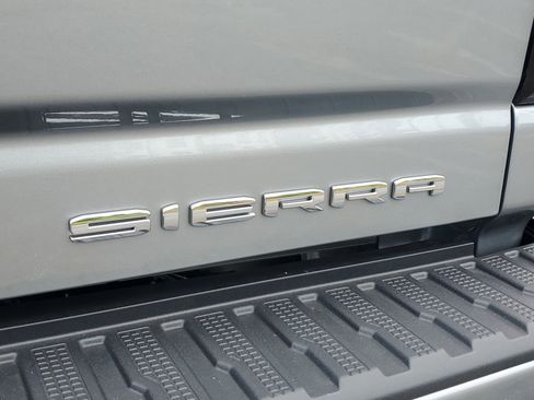 New 2025 GMC Sierra 2500 Denali image 5