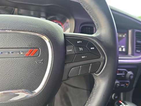 Used 2018 Dodge Charger SXT w/ Blacktop Package RWD image 18