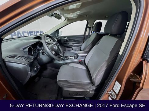 Used 2017 Ford Escape SE w/ SE Cold Weather Package image 13
