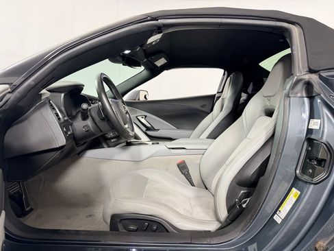 Used 2014 Chevrolet Corvette Z51 w/ 3LT Preferred Equipment Group image 20