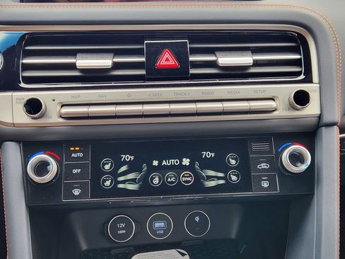 New 2026 Genesis G70 3.3T Prestige image 14