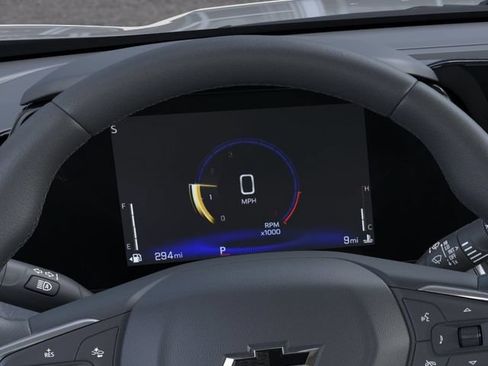 New 2026 Chevrolet Trax LT w/ Sunroof Package FWD image 18