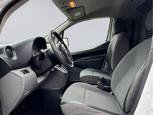Used 2019 Nissan NV200 S FWD image 9