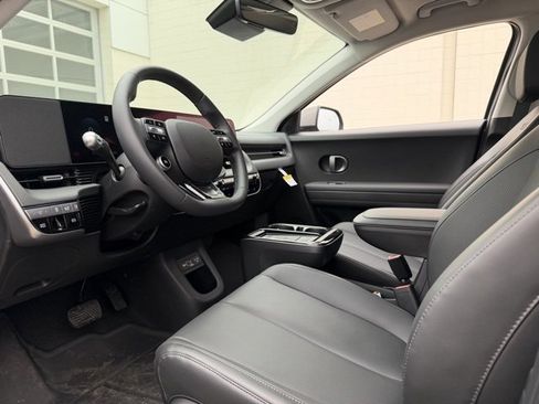 New 2026 Hyundai Ioniq 5 SEL image 4