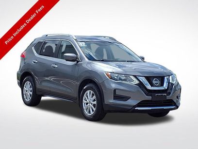 Used 2017 Nissan Rogue SV w/ Sun & Sound Touring Package