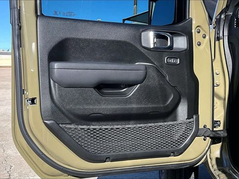 New 2026 Jeep Gladiator Sport image 11