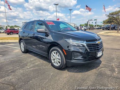 Certified 2022 Chevrolet Equinox LS w/ LS Convenience Package FWD image 6