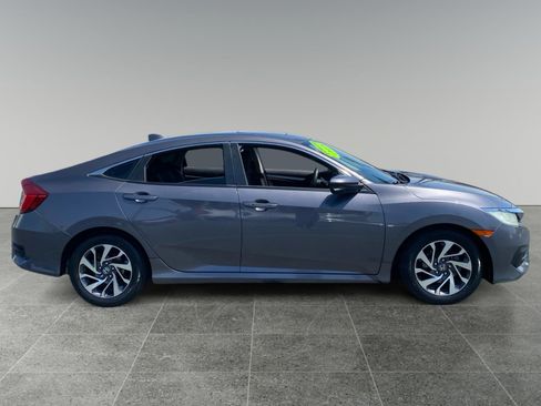 Used 2018 Honda Civic EX image 6