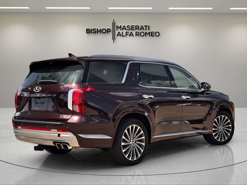 Used 2024 Hyundai Palisade Calligraphy FWD image 5