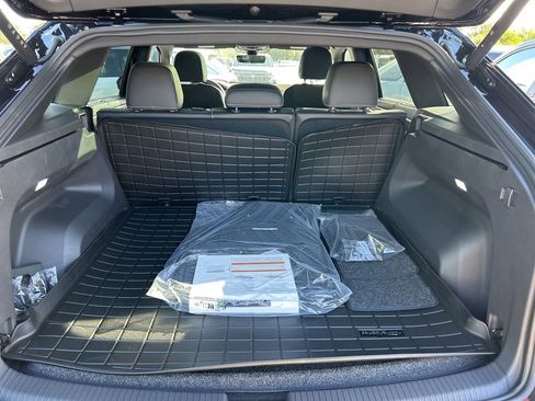 New 2026 Volkswagen Atlas Cross Sport SE image 46