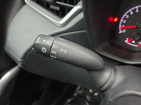 Used 2022 Toyota Corolla Cross LE w/ Moonroof Package image 25