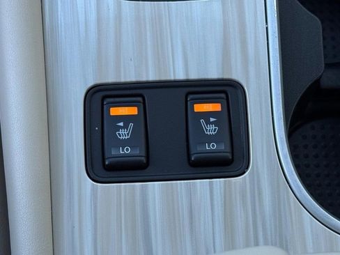 Used 2018 Nissan Murano SL w/ Moonroof Package image 21