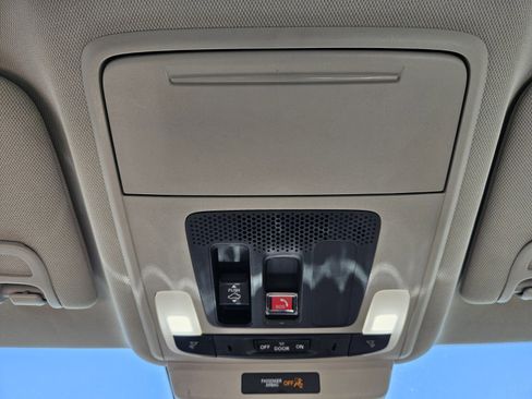 Used 2023 Honda Accord EX image 19