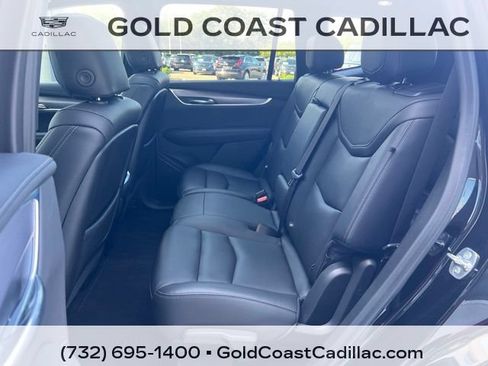 Certified 2024 Cadillac XT6 Luxury AWD/4WD image 17