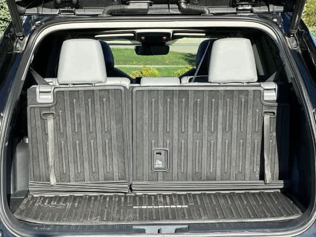 Used 2022 Toyota Highlander XLE AWD/4WD image 25
