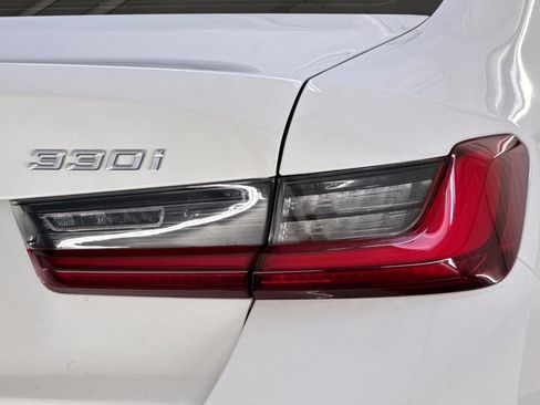 Used 2024 BMW 330i Sedan RWD image 13