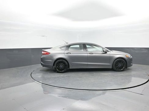 Used 2014 Ford Fusion SE w/ Equipment Group 202A image 8