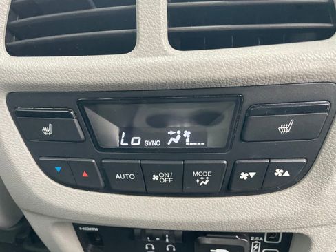 Used 2021 Honda Pilot Touring image 41