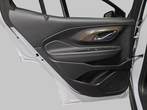 Used 2023 GMC Terrain Denali w/ Denali Premium Package image 16