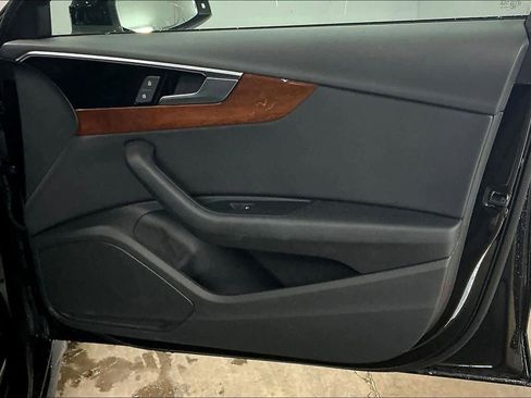 Used 2023 Audi A4 2.0T Premium w/ Convenience Package image 26