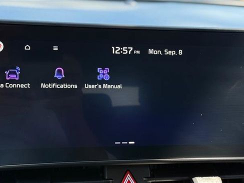 Used 2024 Kia Sportage EX image 30