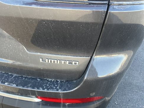 Used 2022 Jeep Grand Cherokee L Limited image 15