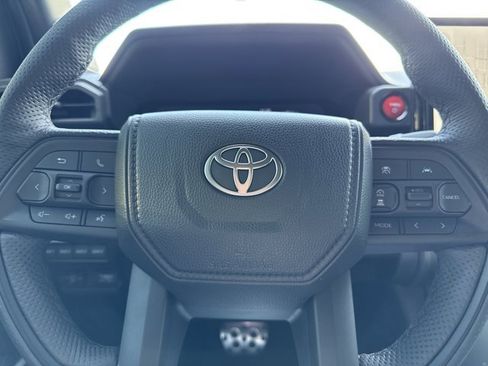 Used 2025 Toyota Tacoma TRD Pro image 21