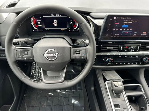 New 2026 Nissan Pathfinder SL image 14