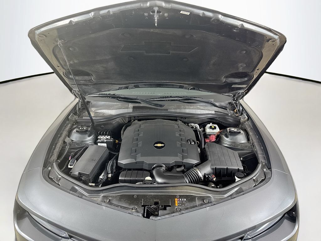 Used 2015 Chevrolet Camaro LS RWD image 22