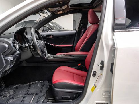 Used 2025 Lexus IS 350 F Sport RWD image 4