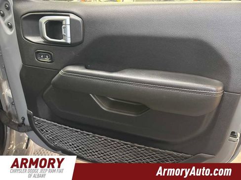 Used 2022 Jeep Wrangler Unlimited Sahara w/ Cold Weather Group image 39