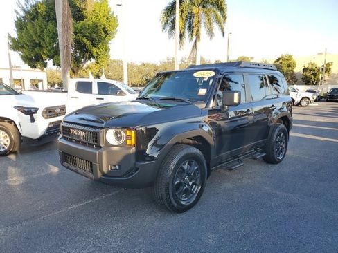 Used 2025 Toyota Land Cruiser image 2